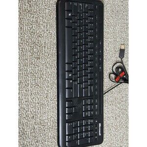 Microsoft Wired USB Keyboard 600 - Model 1366 - Black - With Number Pad